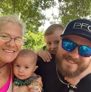 Meet your Posher, Lana